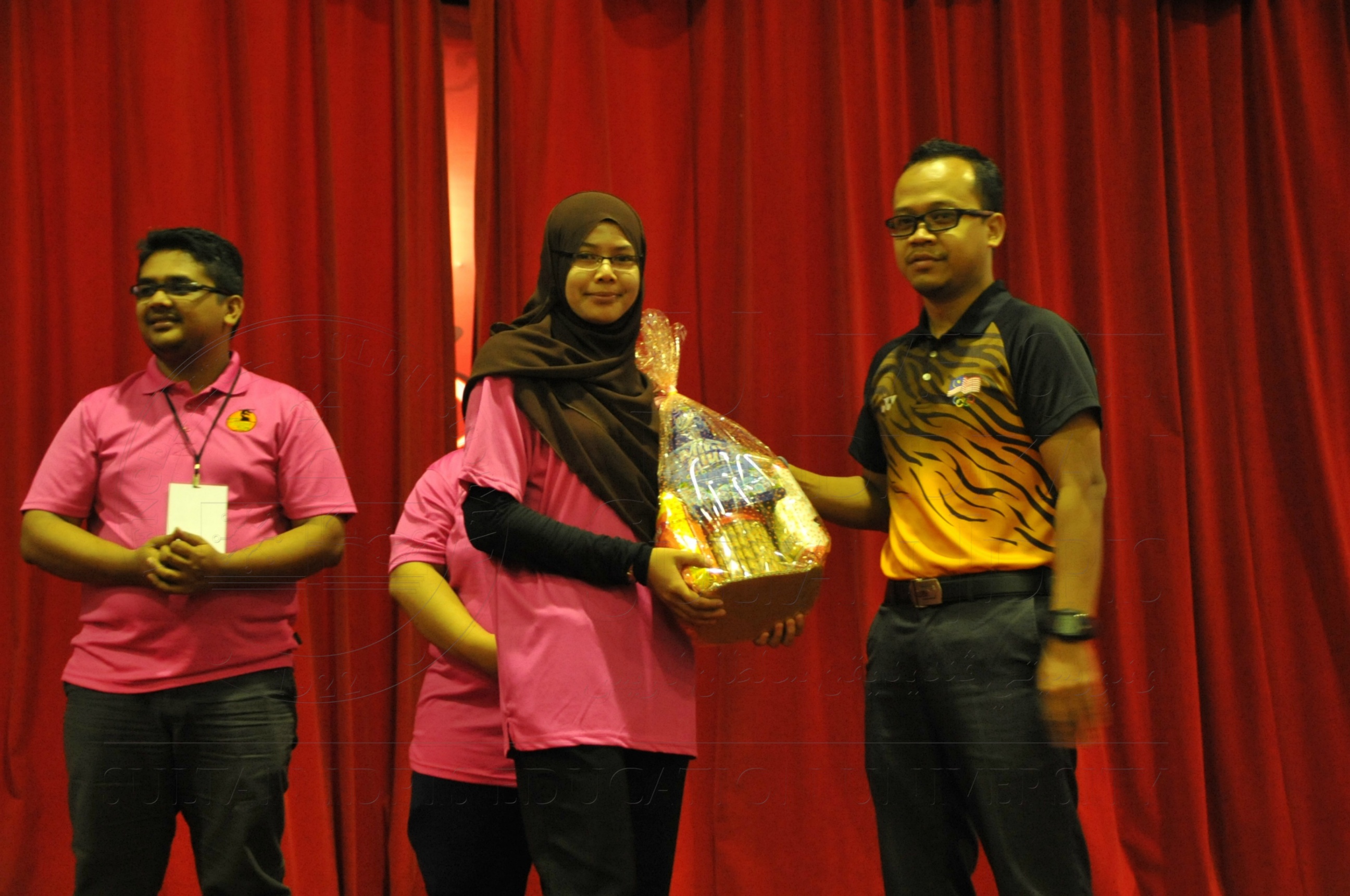 PRO15 158 CATUR HAS 9537